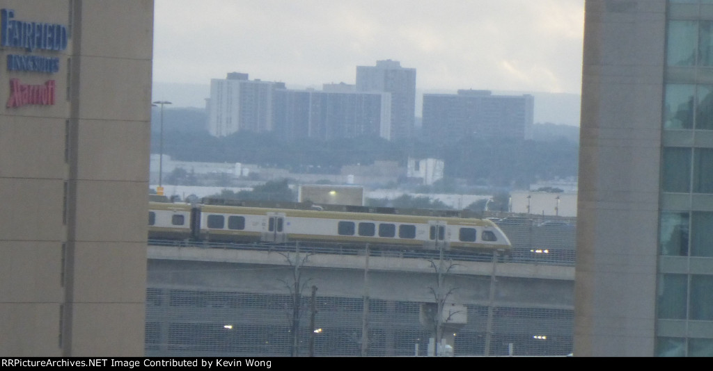 UP Express "A" unit DMU 1007